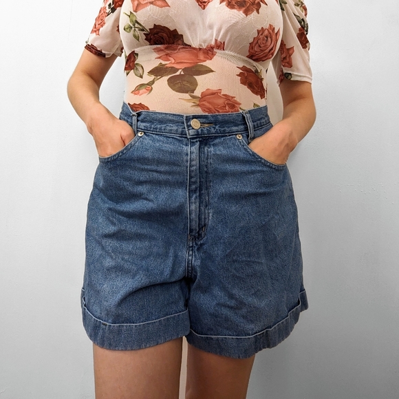 Denim Mom Shorts - Picture 2 of 7
